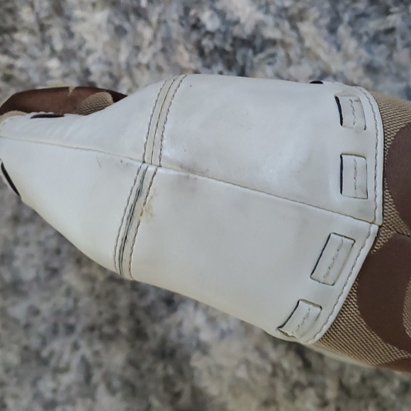 Coach hobo purse - Picture 2 of 4